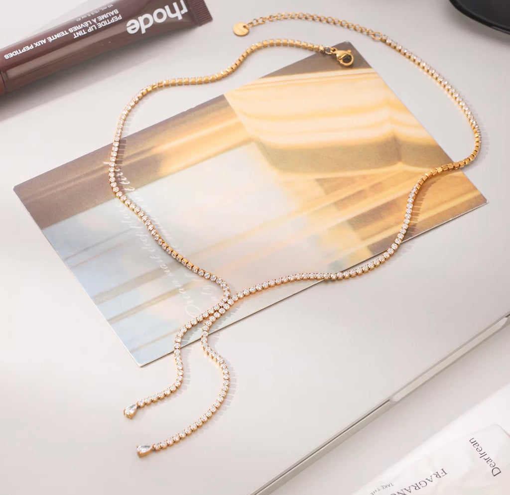 Luxury Tear Drop Tennis Necklace | 18K Gold Plated Steel | JVNXII & CO.