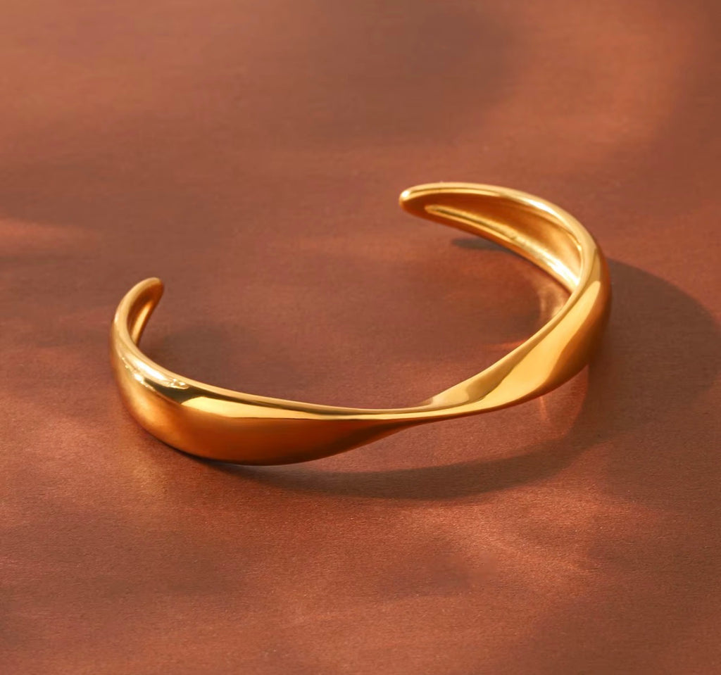 Open Cuff Bangle Irregular Twisted Polished Trendy Bracelet | 18K Gold Plated Stainless Steel | JVNXII & CO.