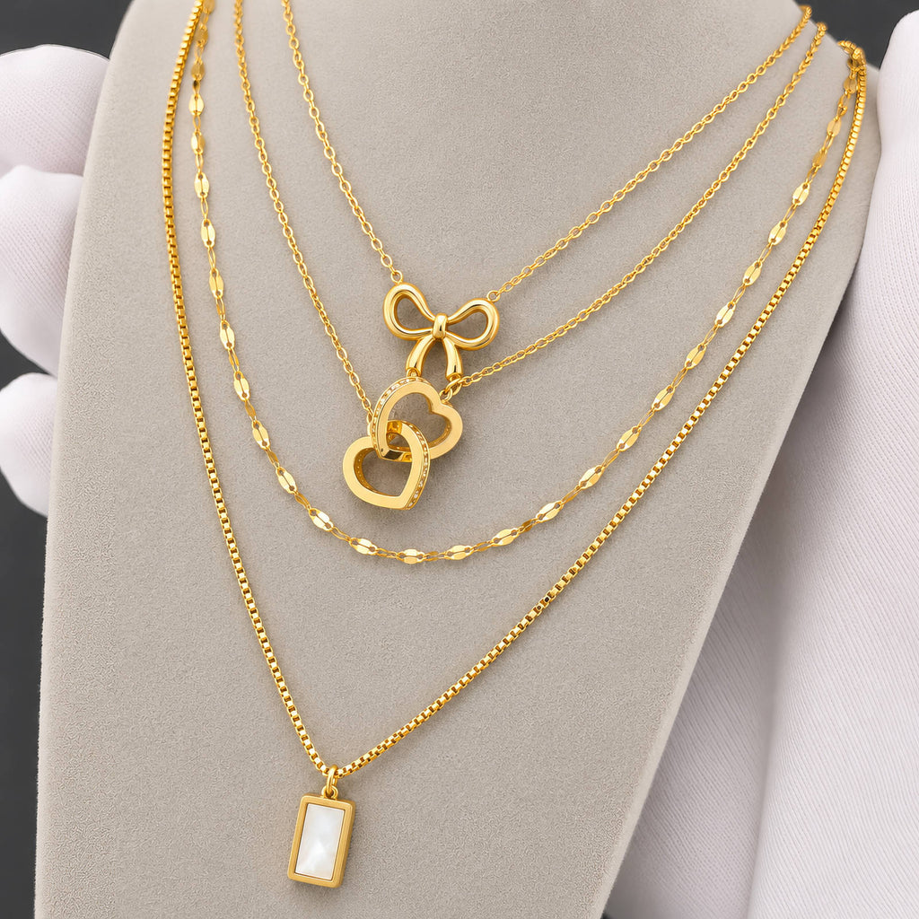 Interlinked hearts Necklace | 18K Gold Plated Steel | JVNXII & CO.