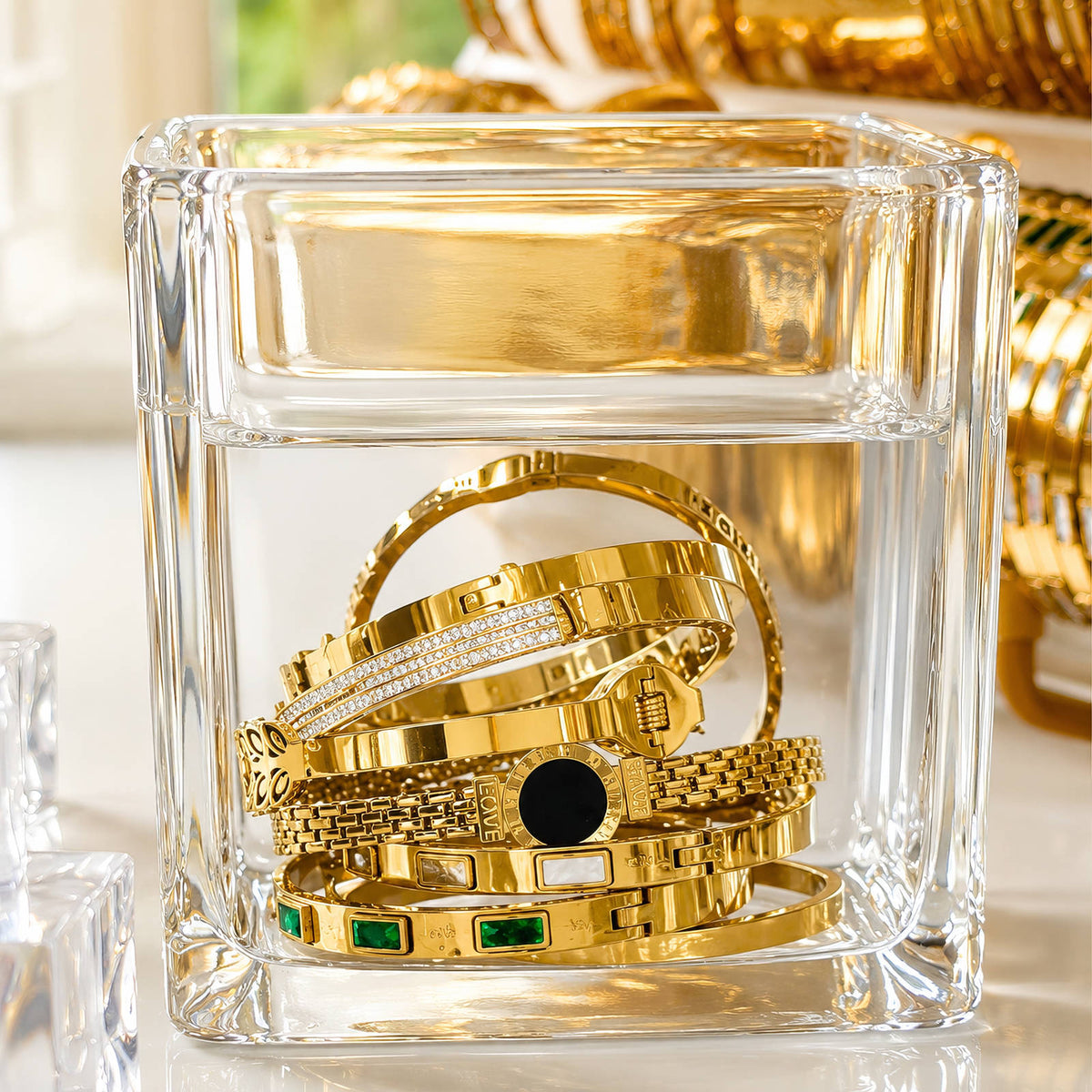 Hinged Bangle Bracelet | 18K Gold Plated Steel | JVNXII & CO.