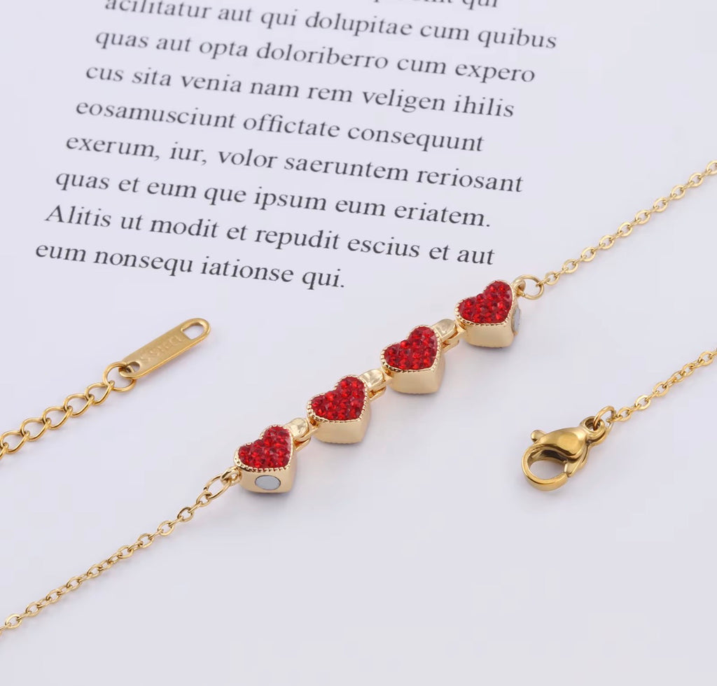 Magnetic Four-Leaf Clover Black & Red Heart Necklace | 18K Gold Plated Steel | JVNXII & CO.