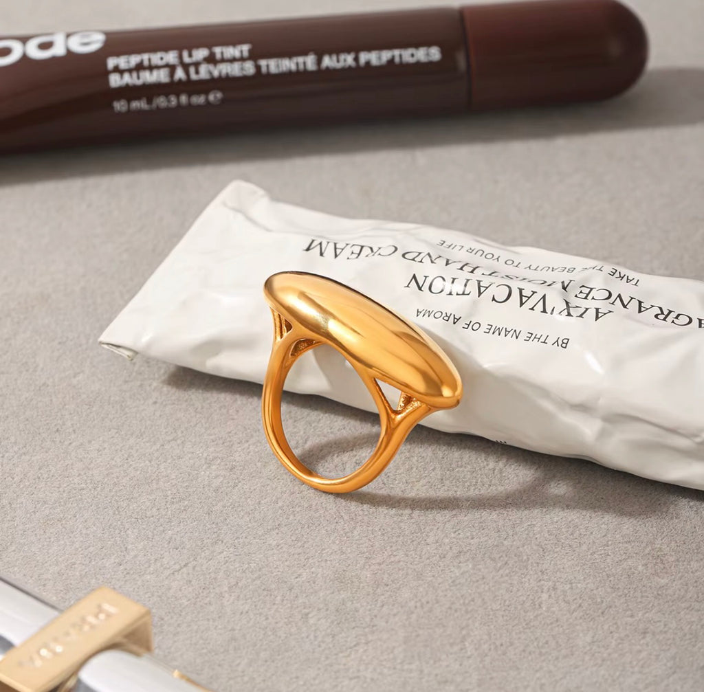 Chucky Oval Dome Statement Ring| 18K Gold Plated Steel | JVNXII & CO.
